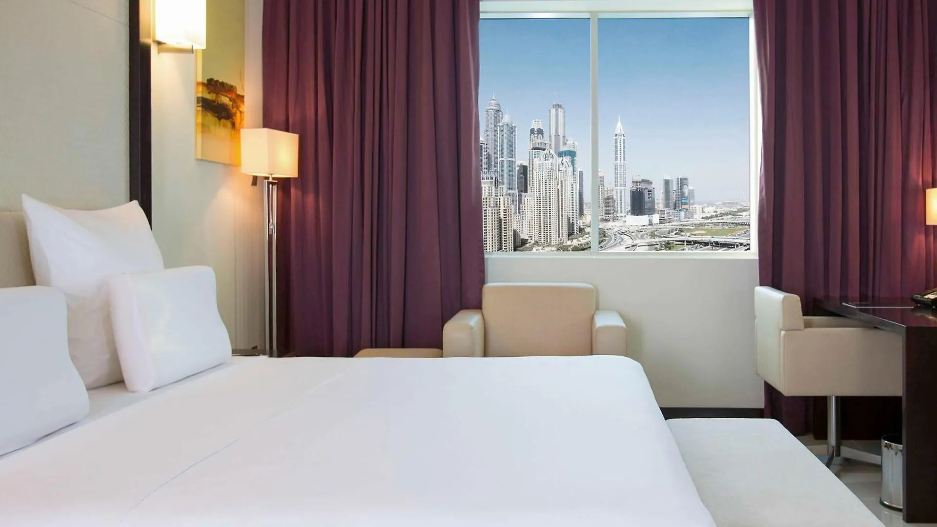 Hotel Pullman Dubai Jumeirah Lakes Towers