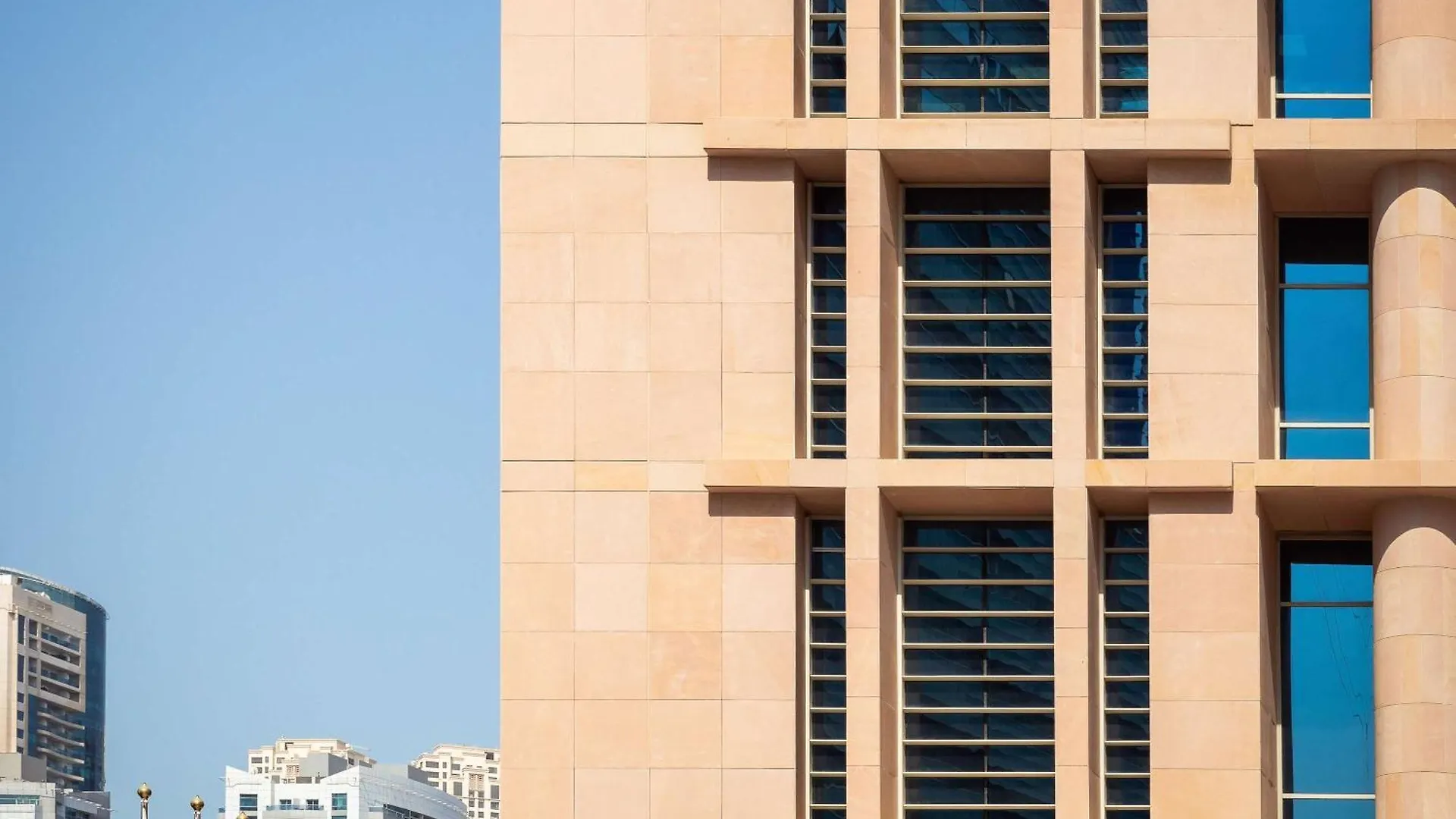 Pullman Jumeirah Lakes Towers Hotel y Residencia Dubái